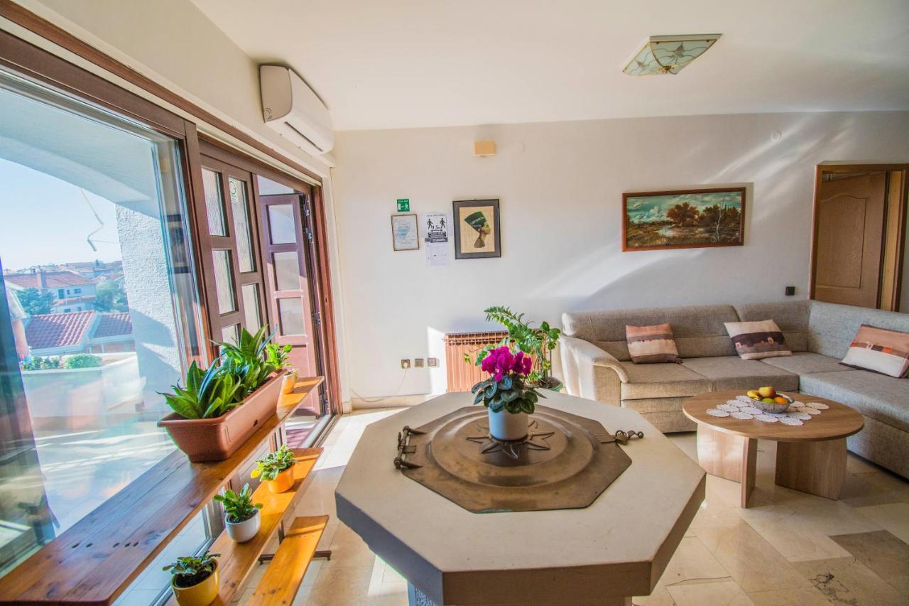 Apartments Grand & Plav In Krk Đảo Krk Ngoại thất bức ảnh