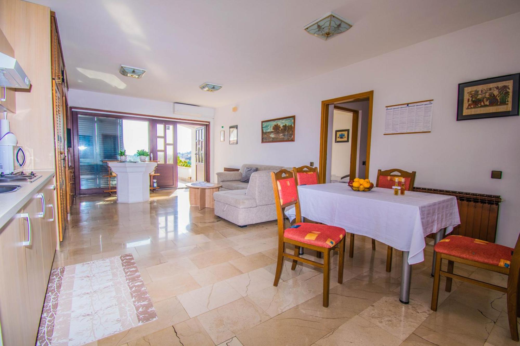 Apartments Grand & Plav In Krk Đảo Krk Ngoại thất bức ảnh